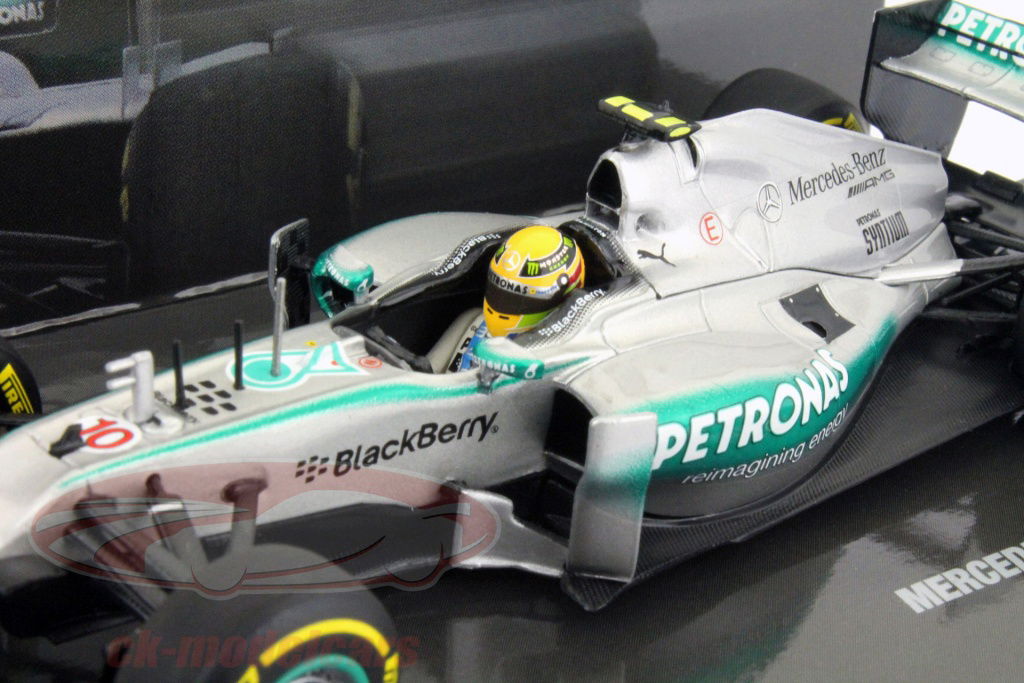 【極美品】MERCEDES　AMG　PETRONAS　F1　Team　2013 Lewis Hamilton's First Race Winning Mercedes F1 Car Is