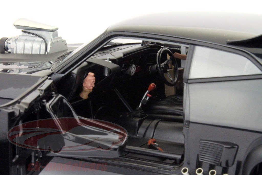AUTOart 1/18 マッドマックス インターセプター ファルコン XB Amazon.com: AUTOart 1/18 Ford XB Falcon Tuned versions Black
