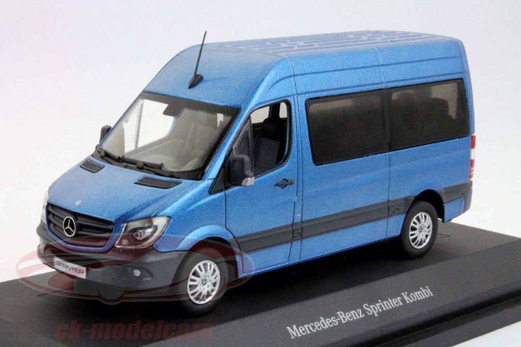 premium-classixxs-1-43-mercedes-benz-sprinter-2013-b66004641/