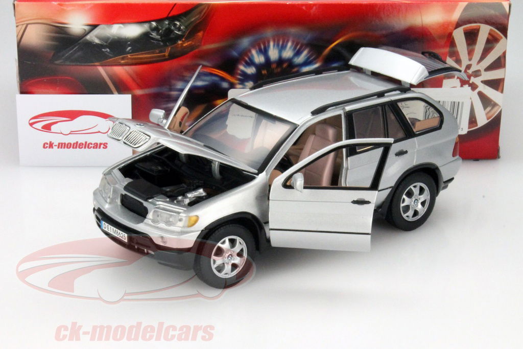 ミニカー BMW X5 1/18 GT-SPIRIT 1:18 BMW X5 M60i Competition year 2023 Isle of Man