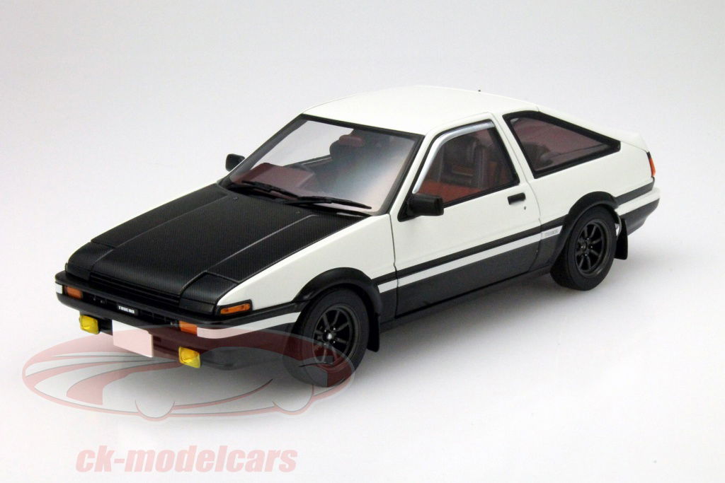 autoart-1-18-toyota-sprinter-trueno-ae86-initiale-d-version-20-78797/