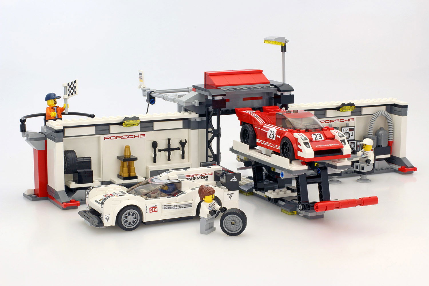 LEGO® Speed Champions Porsche 919 Hybrid e 917K com Pitlane