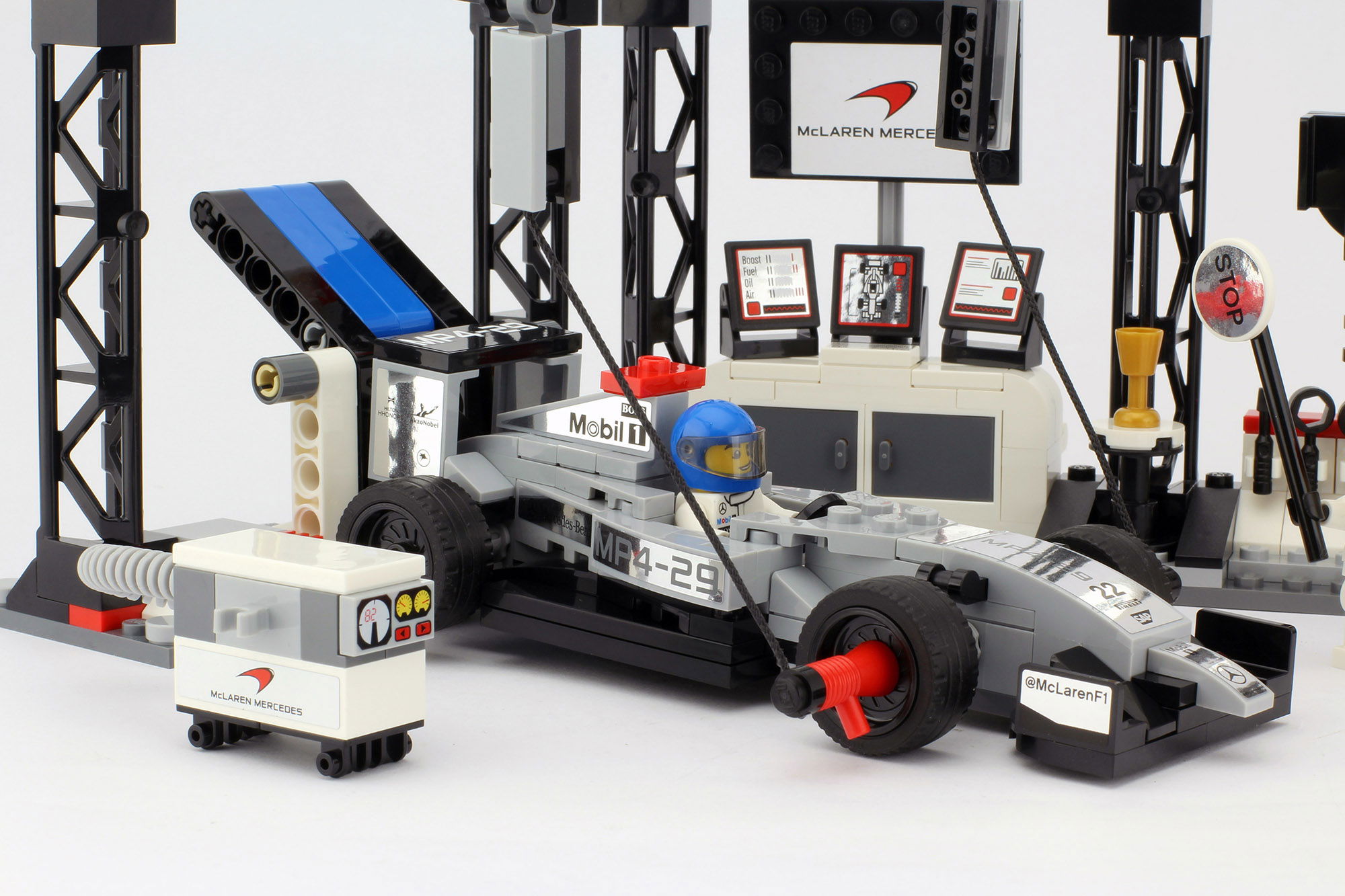 LEGO® Speed Champions McLaren Mercedes MP4-29 Pit Stop