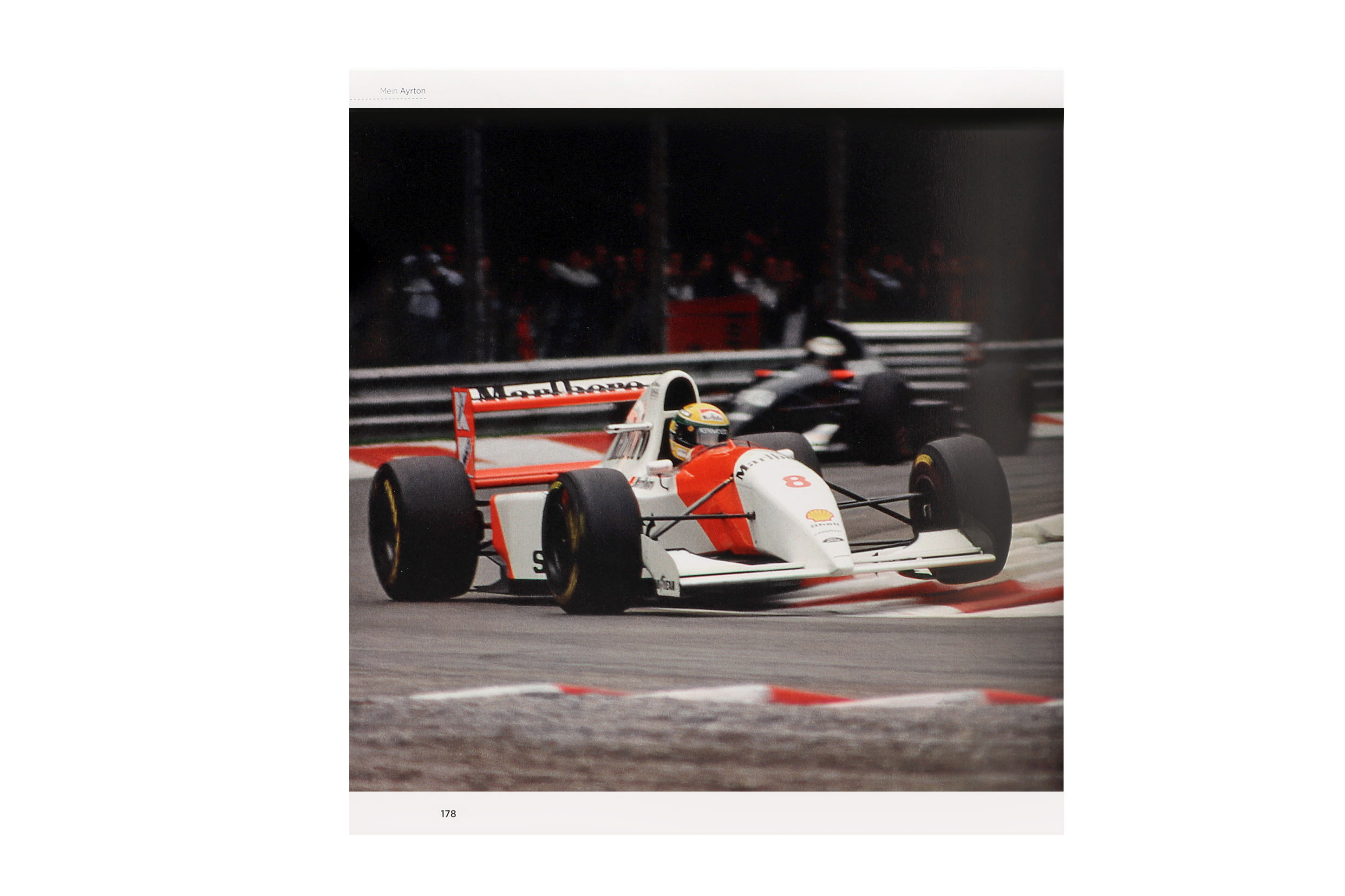 Ayrton Senna McLaren MP4/4 #12 Sieger British GP Formel 1 Weltmeister 1988 1:18 WERK83 + Buch gratis