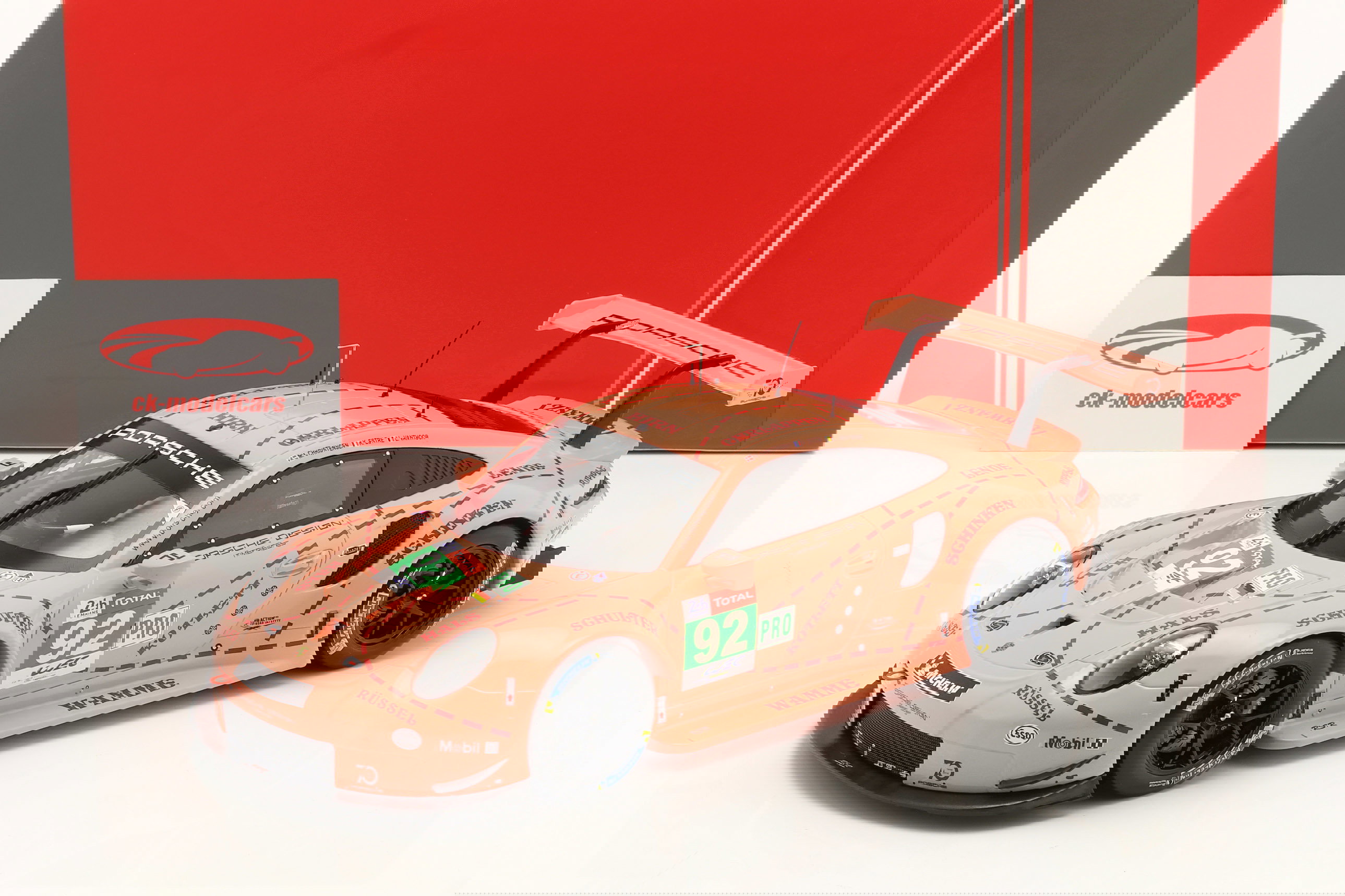 Porsche 911 (991) RSR #92 Class Winner LMGTE 24h LeMans 2018 Pink Pig 1:18 Ixo