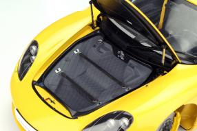 Modellauto Porsche Carrera GT im Maßstab 1:12