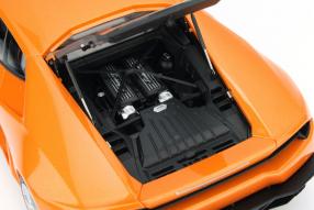 model car Lamborghini Huracán scale 1:18