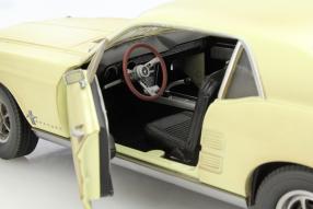 Greenlight Ford Mustang I The Walking Dead 1:18
