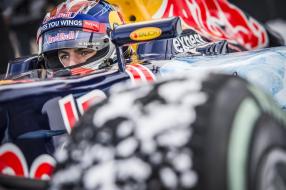 Max Verstappen Red Bull Snow Run 14 . Januar 2016