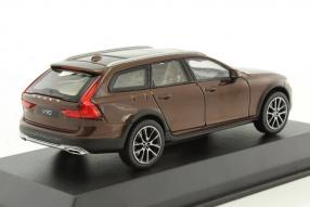 modelcars Volvo V90 Cross Country 1:43