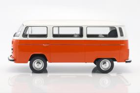 Modellautos VW T2 Bus 1:12