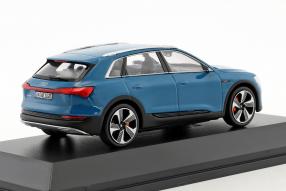 modelcars modellini Audi e-tron 2018 1:43 Spark