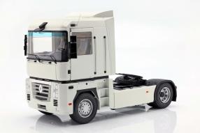 Renault Magnum II 2001 1:18
