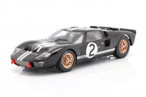 Ford GT40 Mk. II No. 2 winner Le Mans 1966 1:18 Spark