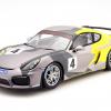 Spark lässt es mit dem Porsche Cayman GT4 Clubsport knallen
