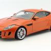 AutoArt macht mit dem Jaguar F-Type in 1:18 an
