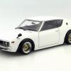 Ignition Model und der Nissan Skyline 2000 GT-R in 1:18