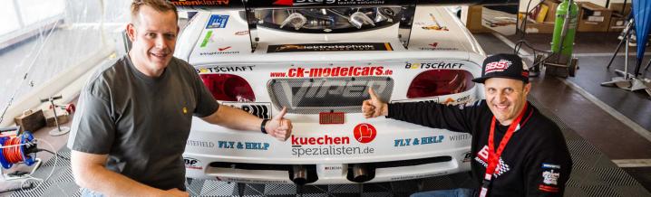 Mit Unterstützung von ck-modelcars: White Angel for Fly&Help Viper fährt Spenden für Schulen in Togo ein