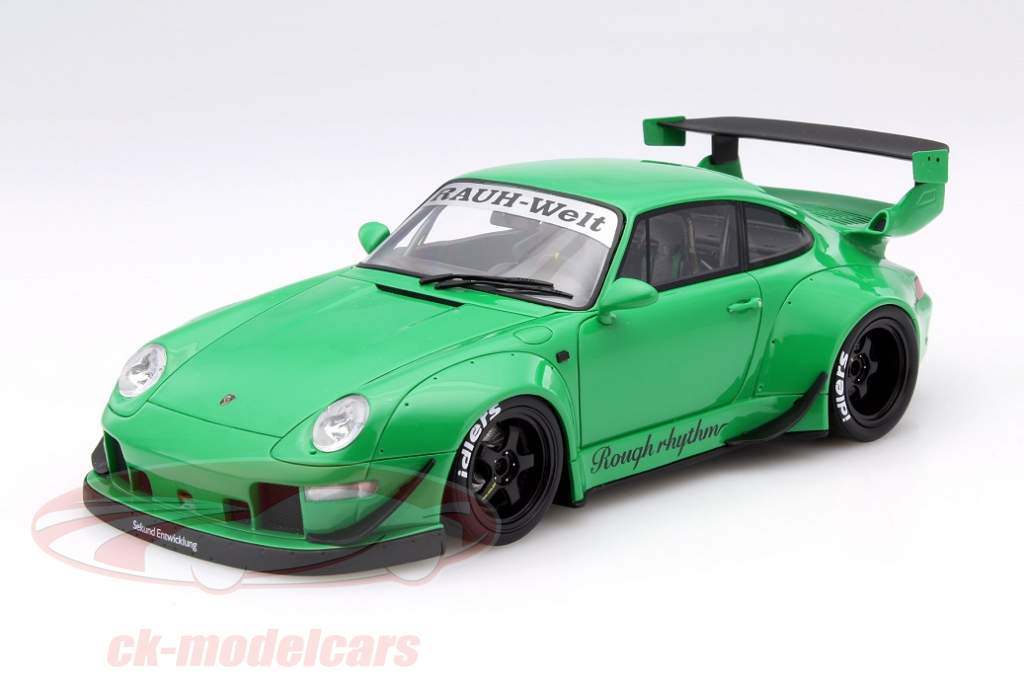 Day of German Unity with the Porsche 911 RWB