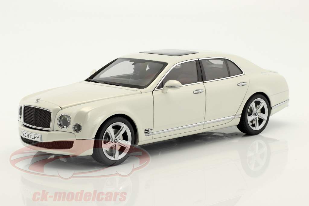 Masterpiece from Kyosho: Bentley Mulsanne in 1:18 scale