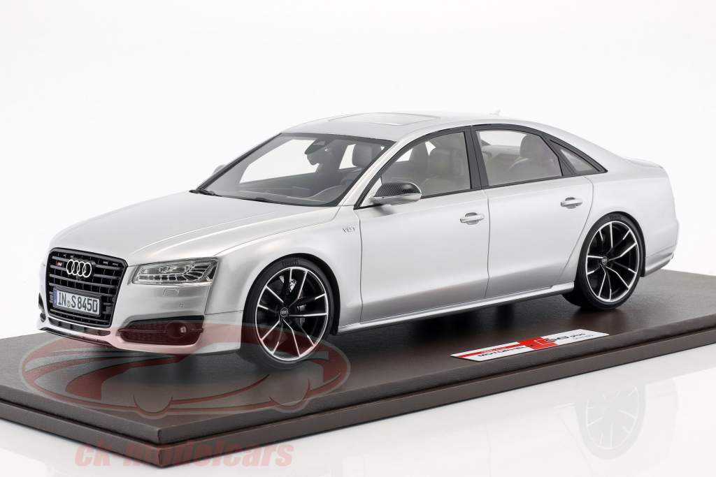 With a new brand into the new year: The Audi S8 plus 2017