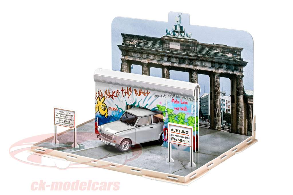 30 years fall of the wall - a Trabant 601 reminds of this