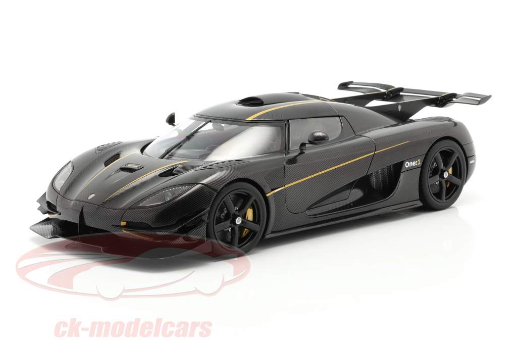 Autoart: Sports car Koenigsegg One:1 2014 in scale 1:18