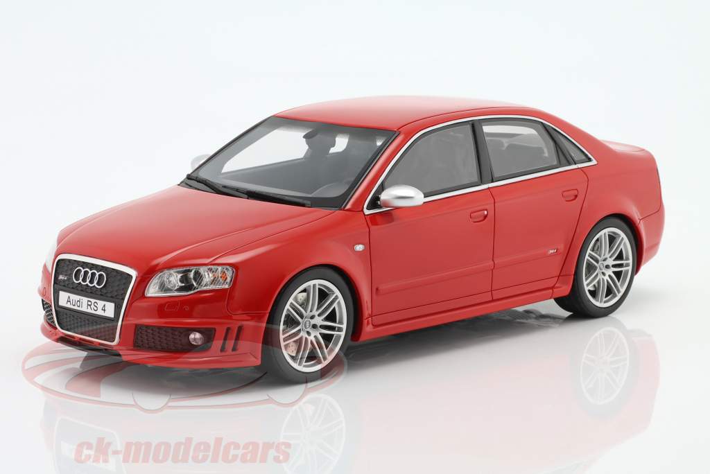 Audi グリル8E0 853 651 L RS4 B7 セダン　ガブリオレ In today's blog: The only Audi RS4 that was available as limousine