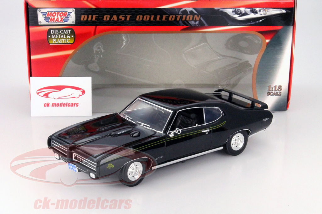 MotorMax 1:18 Pontiac GTO Judge Year 1969 black 73133 model