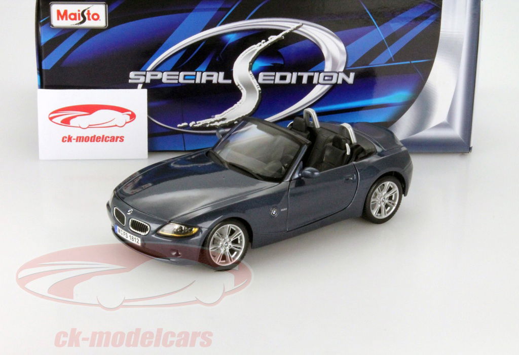Maisto 1:18 BMW Z4 Year 2008 blue 31654 model car 31654
