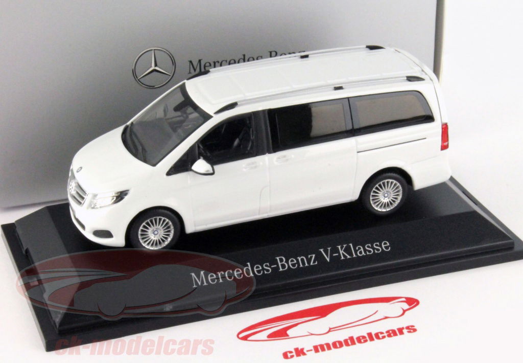 1/43 メルセデス ベンツ W639 Vクラス Viano シルバー