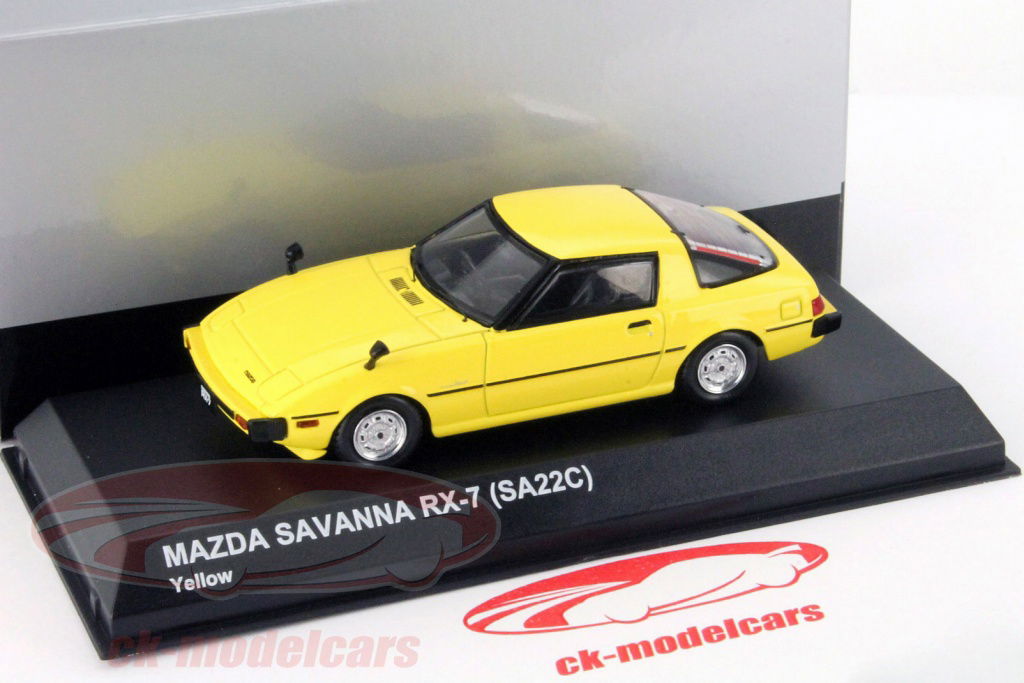 MAZDA SAVANNA RX-7 (SA22C) イエロー Kyosho 1:43 Mazda Savanna RX-7 (SA22C) Year 1978 yellow