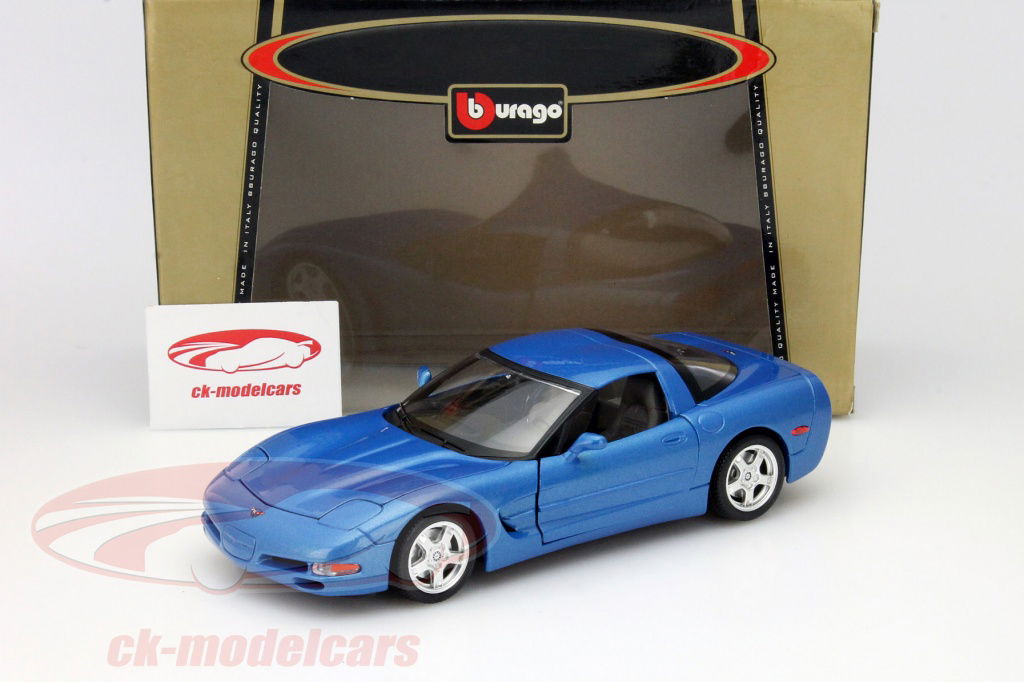 CHEVROLET　イタリア製　シボレー　コルベット1/24 スケール　1997 CHEVROLET イタリア製 シボレー コルベット1/24 スケール 1997
