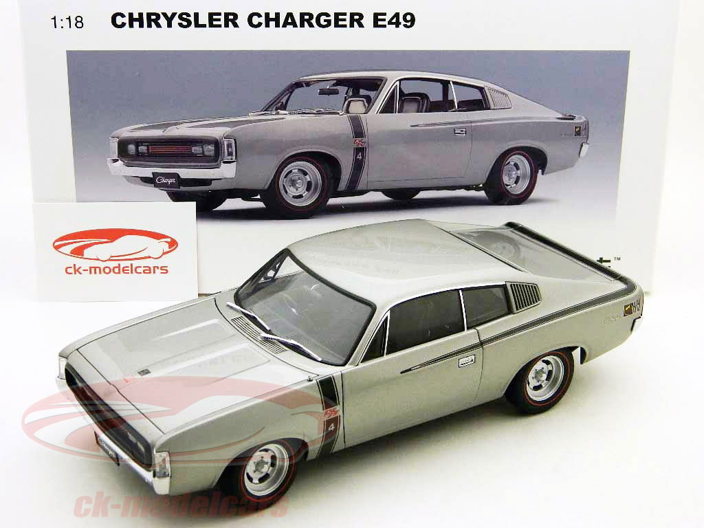 Autoart 1/18 Chrysler charger E49 訳あり AUTOart 1:18 Chrysler Charger E49 silver 71506 model car