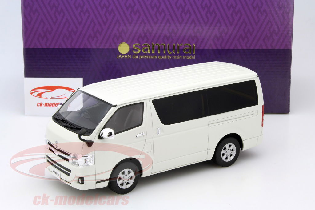 トヨタ 1/18 ハイエース TOYOTA HIACE ホワイト Kyosho 1:18 Toyota Hiace Super GL white KSR18003w model car