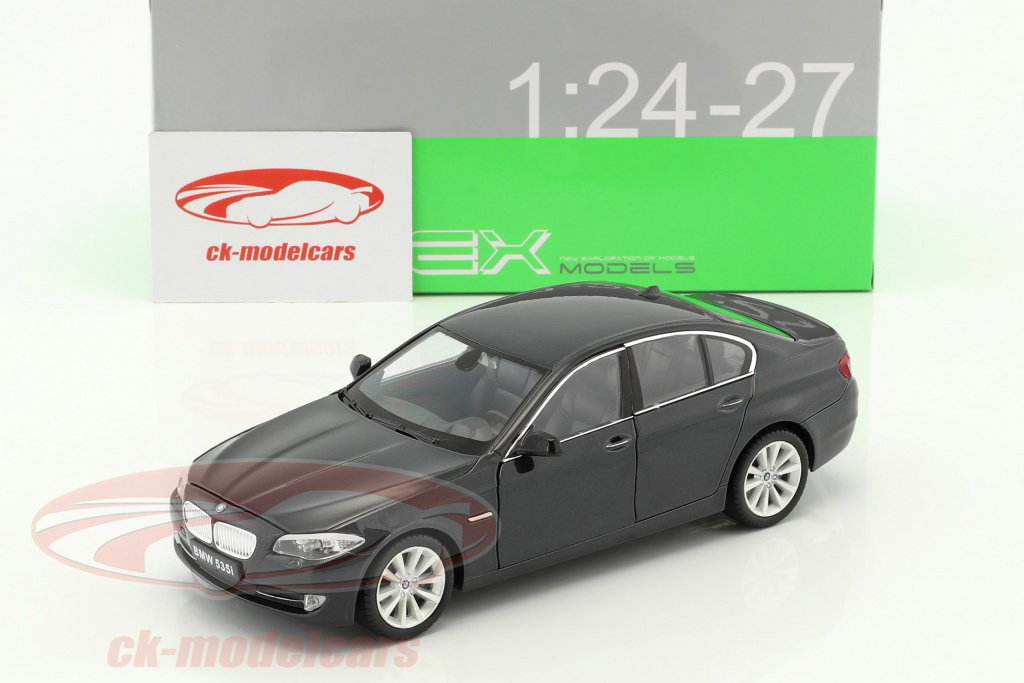 Welly 1:24 BMW 535i Opførselsår 2010 sort metallisk 24026 model
