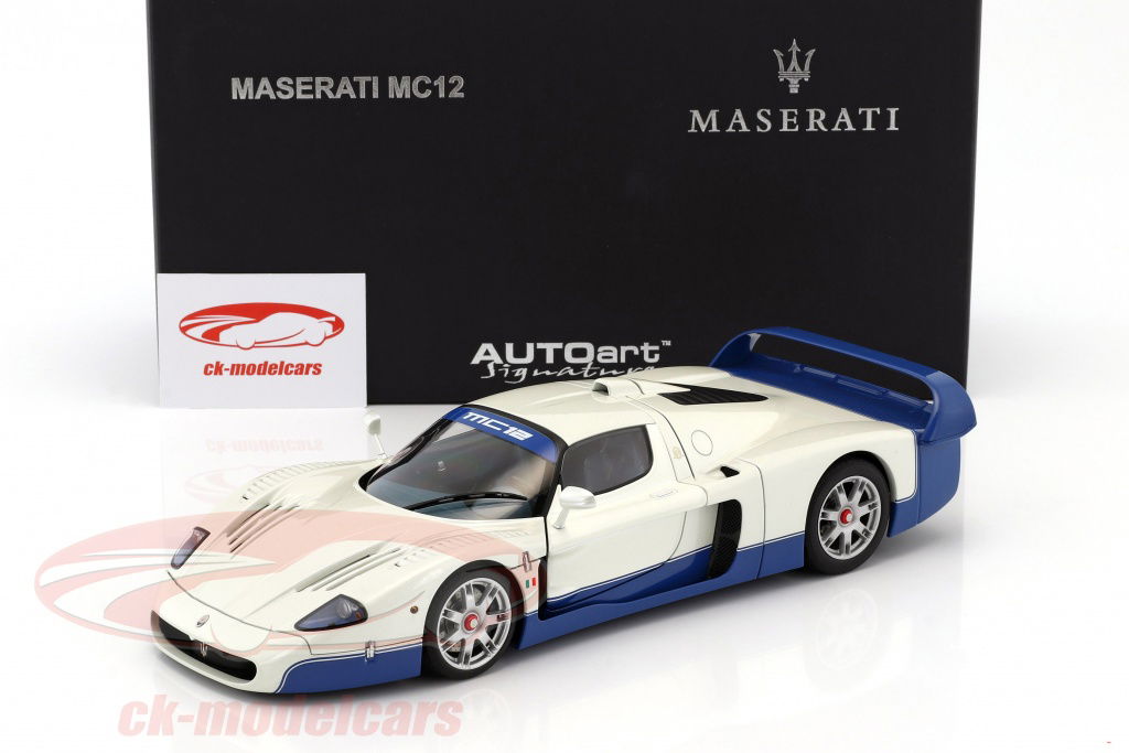 AUTOart 1:18 Maserati MC12 Road Car Year 2004 pearl white