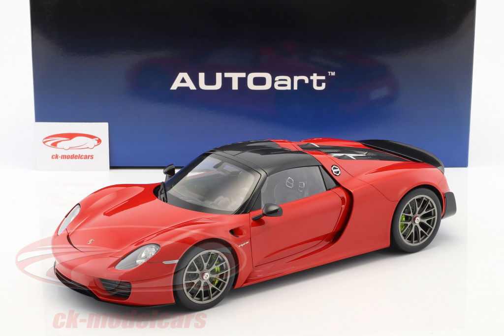 AUTOart 1:12 Porsche 918 Spyder Weissach package year 2013 guards