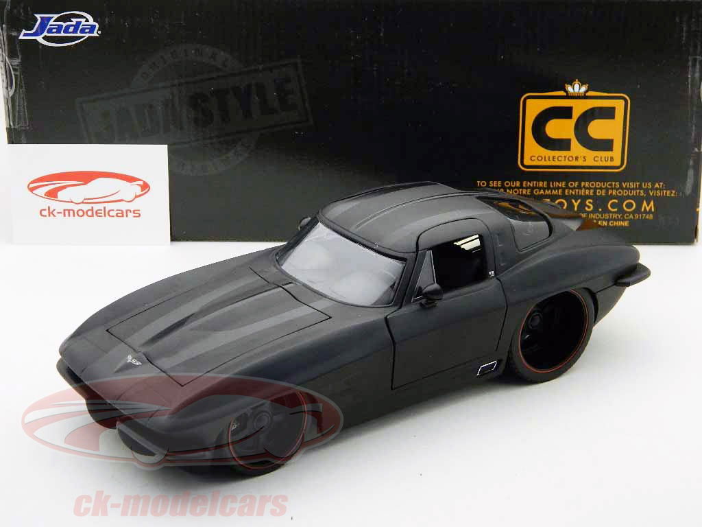 【激レア】CHEVROLET CORVETTE1957☆1:18 WOW EXTREMELY RARE Chevrolet Corvette 1957 Pink Wooden 1:18