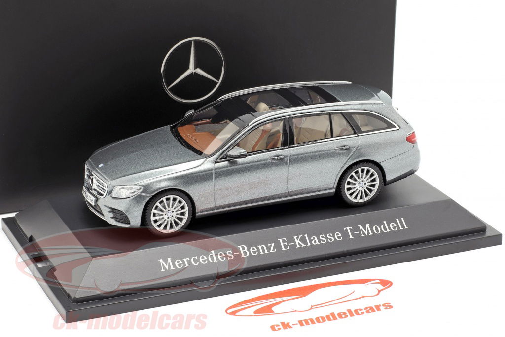 Mercedes-Benz E-Klasse T-Modell 1/43 グレー Kyosho 1:43 Mercedes-Benz E-Klasse T-Modell S213 AMG line