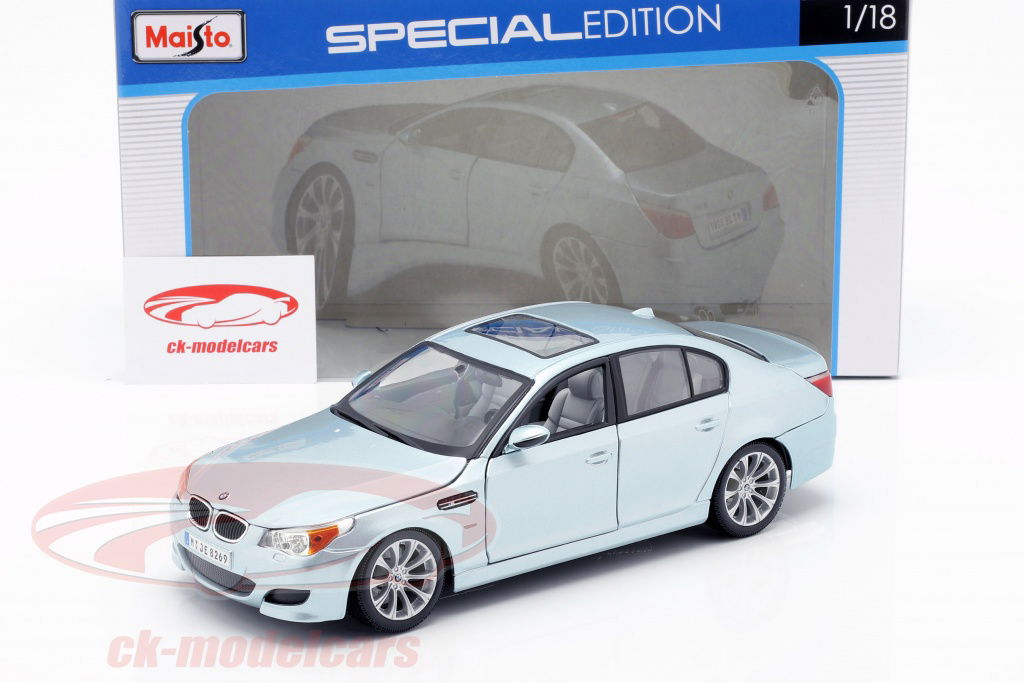 Maisto 1:18 BMW M5 (E60) silver 31144 model car 31144