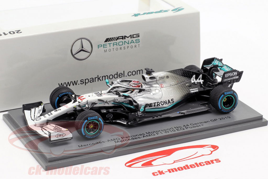 Spark 1:43 Lewis Hamilton Mercedes-AMG F1 W10 #44 ドイツ語