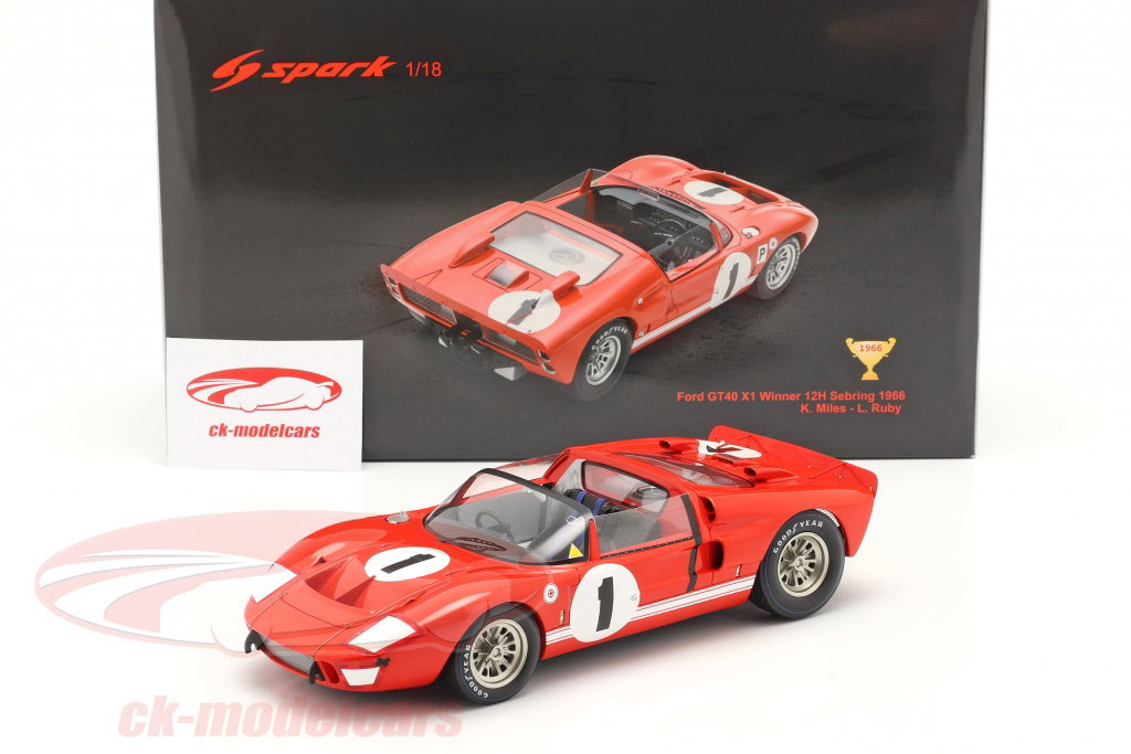Spark 1:18 Ford GT40 X1 #1 Winner 12h Sebring 1966 Miles, Ruby