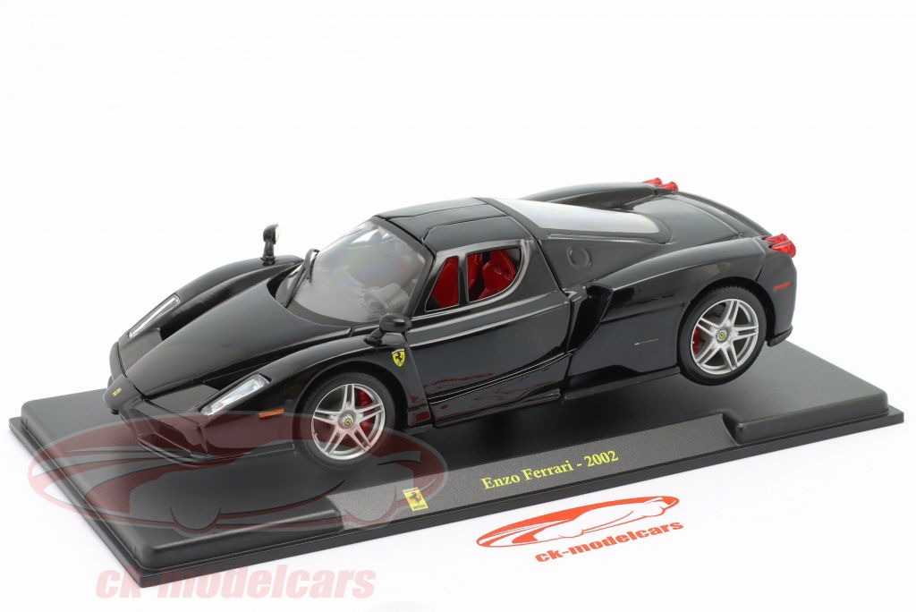 希少　Ferrari Enzo 2002 ゴールド 限定版　ケース付き 希少】フェラーリ Enzo 2002 限定版 ゴールド 1/43 - メルカリ