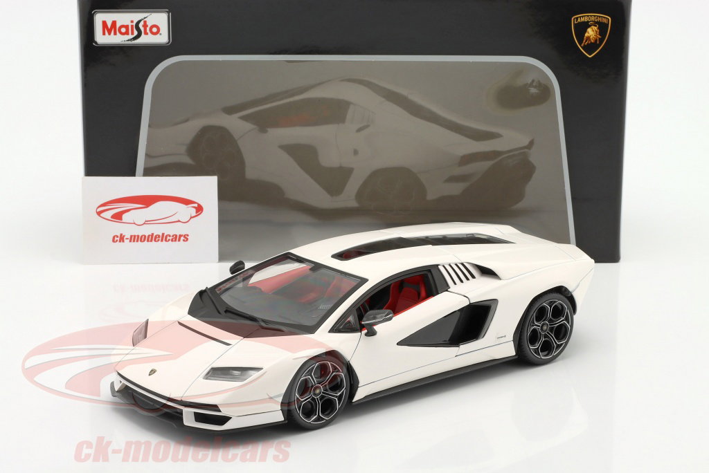 Maisto 1:18 Lamborghini Countach LPI 800-4 建設年 2022 白 31459W