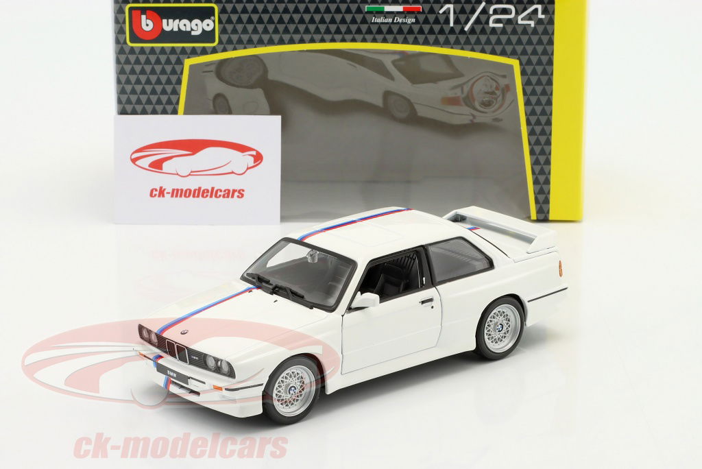 Bburago 1:24 BMW M3 (E30) 建設年 1988 白 18-21100W モデル 車 18