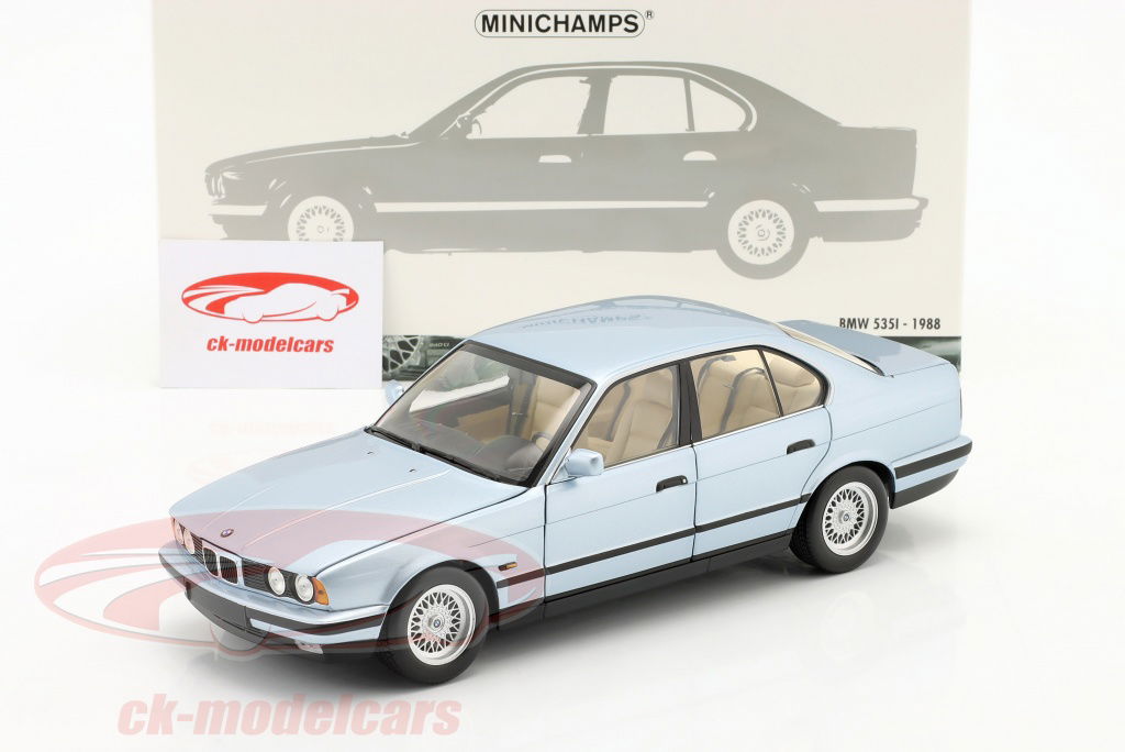 Minichamps 1:18 BMW 535i (E34) year 1988 light blue metallic