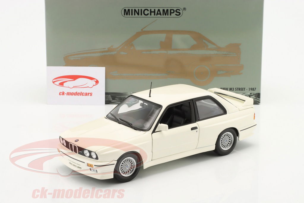 Minichamps 1:18 BMW M3 (E30) year 1987 white 180020307 model