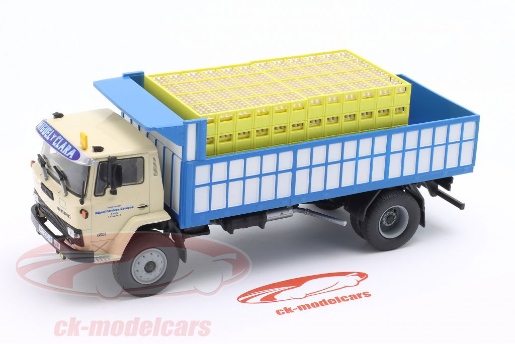 Altaya 1:43 Ebro P260 Truck beverage transport year 1976