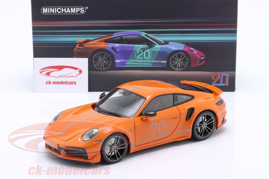 Minichamps 1:18 Porsche 911 (992) Turbo S Sport Design 2021 orange